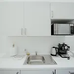 Piotrkowska 77 4 Separete Bedrooms 4 Osobne Z Osobna Lazienka I Kuchnia Na Korytarzu Chillinlodz Lejlighed *