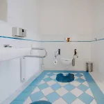 Piotrkowska 77 4 Separete Bedrooms 4 Osobne Z Osobna Lazienka I Kuchnia Na Korytarzu Chillinlodz