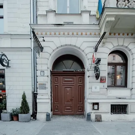 P77 New 4-bedrooms Piotrkowska Cale Miejsce 4 Z Lazienka I Kuchnia Na Korytarzu Budynku Lodz (Lodz)