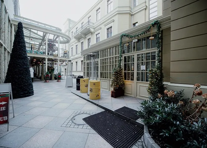 شقة Piotrkowska 77 4 Separete Bedrooms 4 Osobne Z Osobna Lazienka I Kuchnia Na Korytarzu وودج